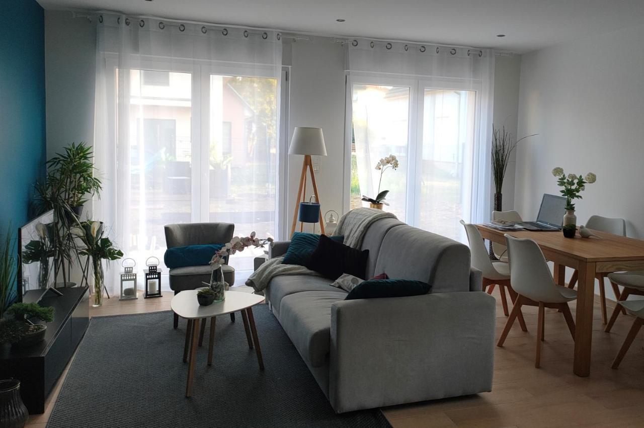 La Maison Bleue, A 20 Mn De Strasbourg, Sur La Route Des Vins, Jusqu'a 6 Personnes, Vakantiehuis Sélestat