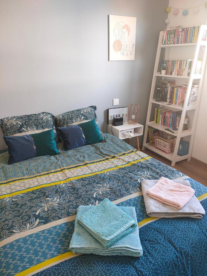 La Maison Bleue, A 20 Mn De Strasbourg, Sur La Route Des Vins, Jusqu'a 6 Personnes, *